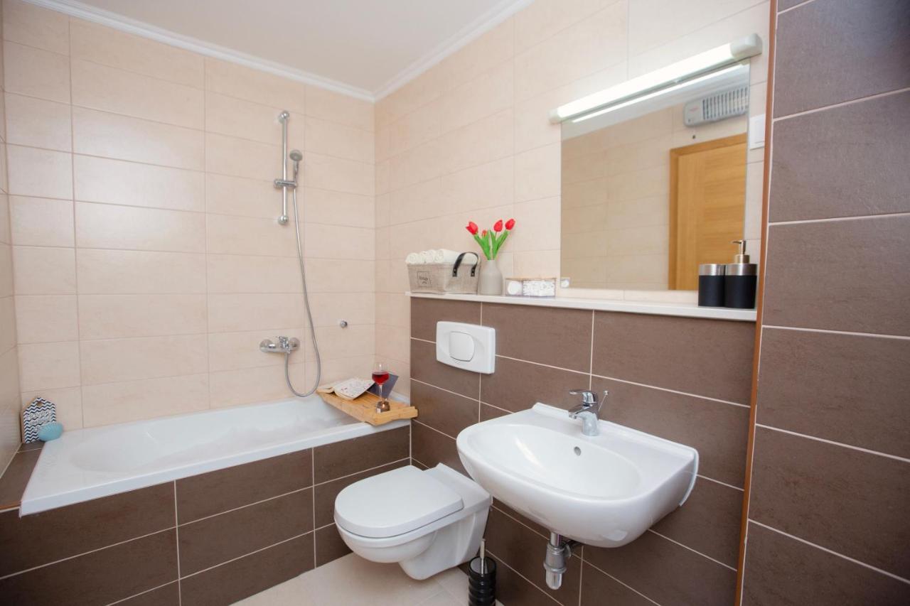 Apartment Cejf מוסטר מראה חיצוני תמונה